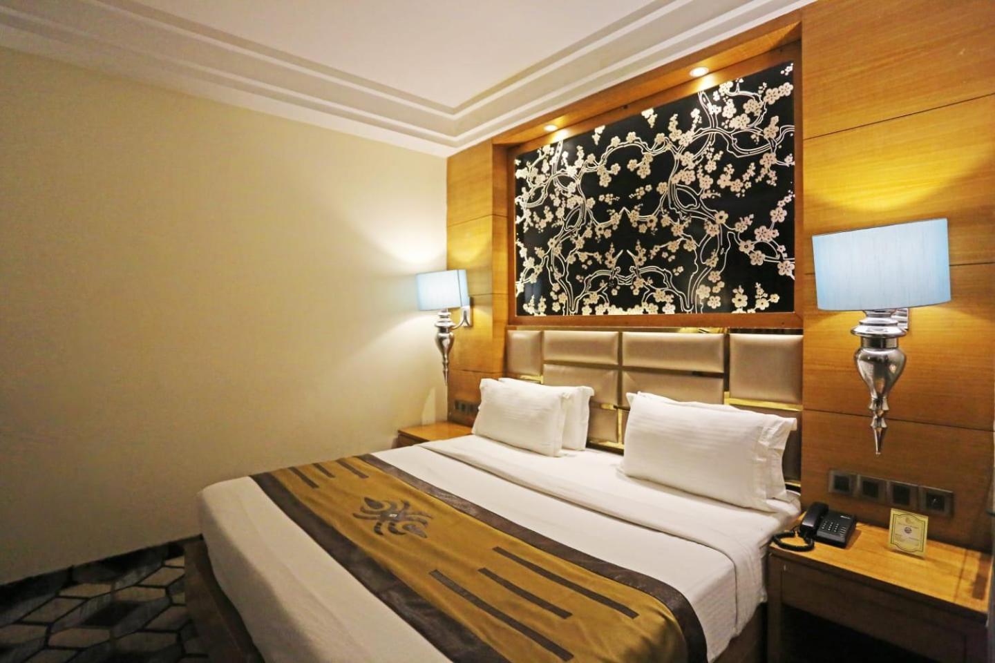 Airport Hotel Claytone Nuova Delhi Esterno foto